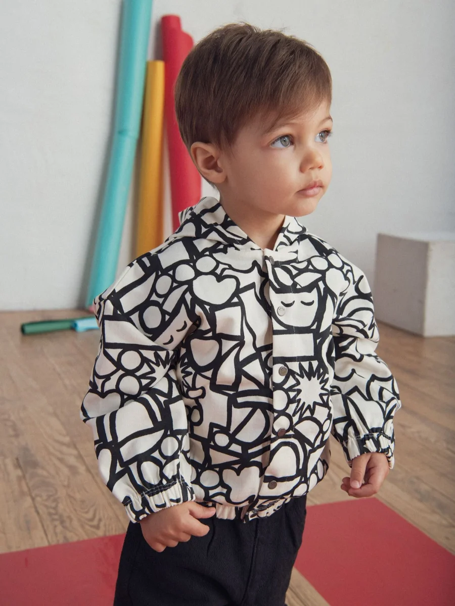 Gilet com capuz com impressão integral "GRAPHIC" para meninos bebés - Image 4