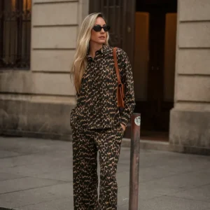 Blusa Animal Print em Viscose