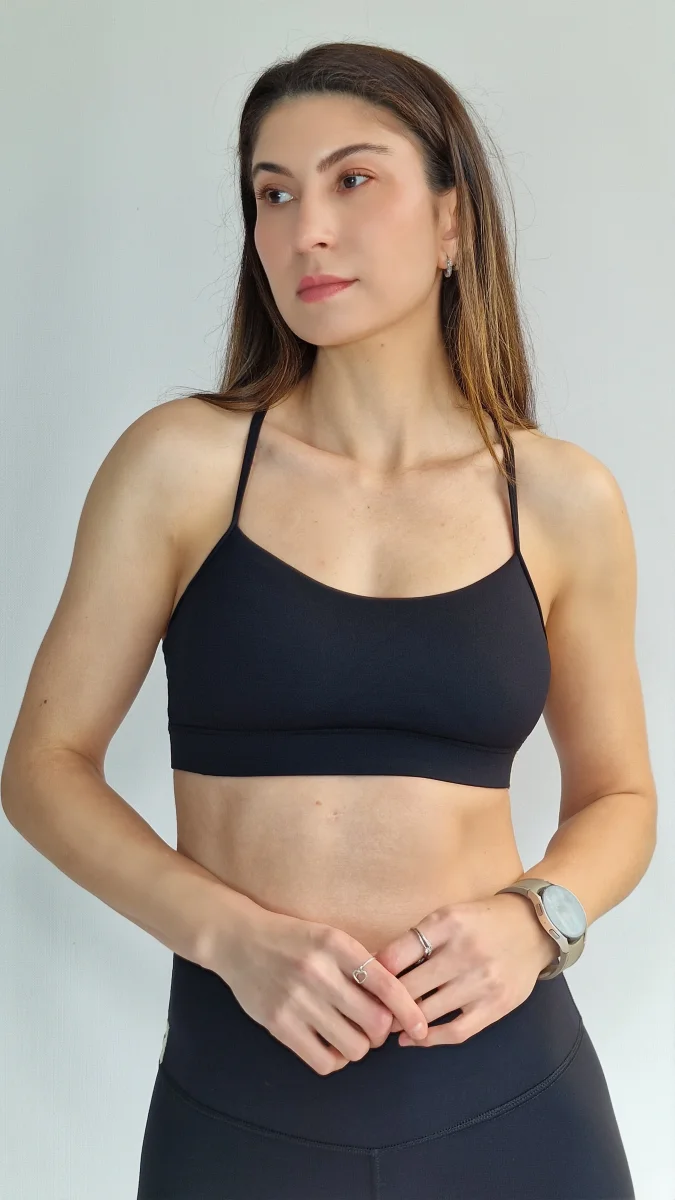Top com Alças em Y Preto